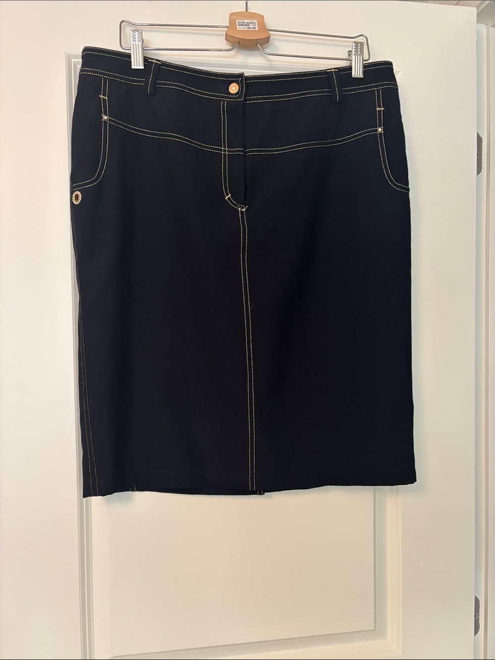 Navy Contrast-Stitch Pencil Skirt